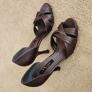 Nina Cadence Peep Toe Heel - size 9